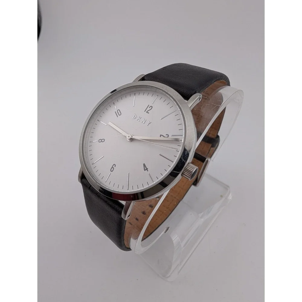 DKNY Watch‎ Women 36mm Silver Case Black Leather Band- New Battery